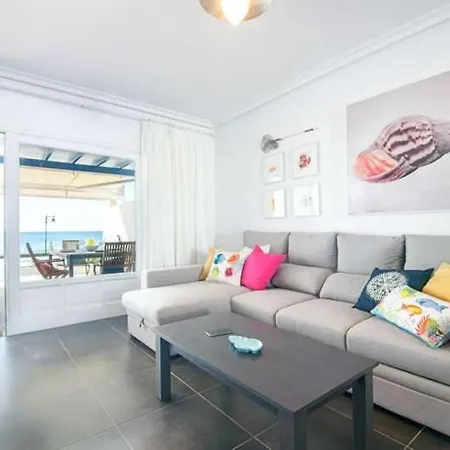 Puerto Del Carmen Sleeps 6 Wifi * Пуэрто дель Кармен