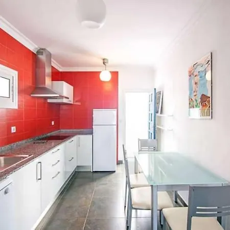 Puerto Del Carmen Sleeps 6 Wifi Апартаменты Пуэрто дель Кармен