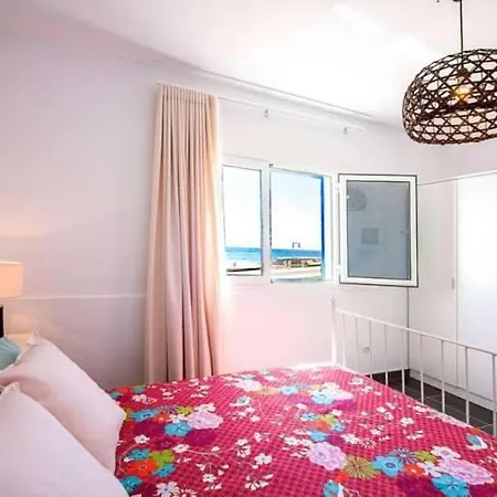 Puerto Del Carmen Sleeps 6 Wifi *